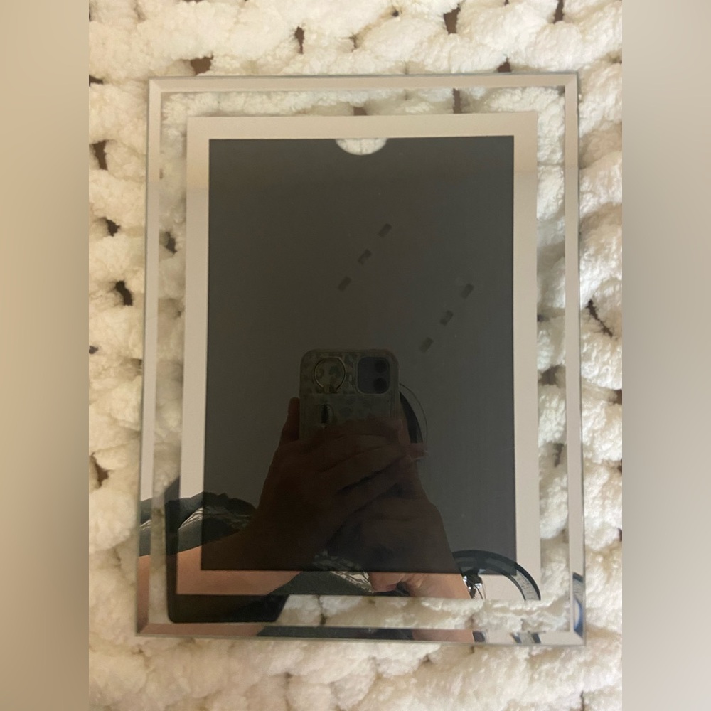 Elegant glass photo frame